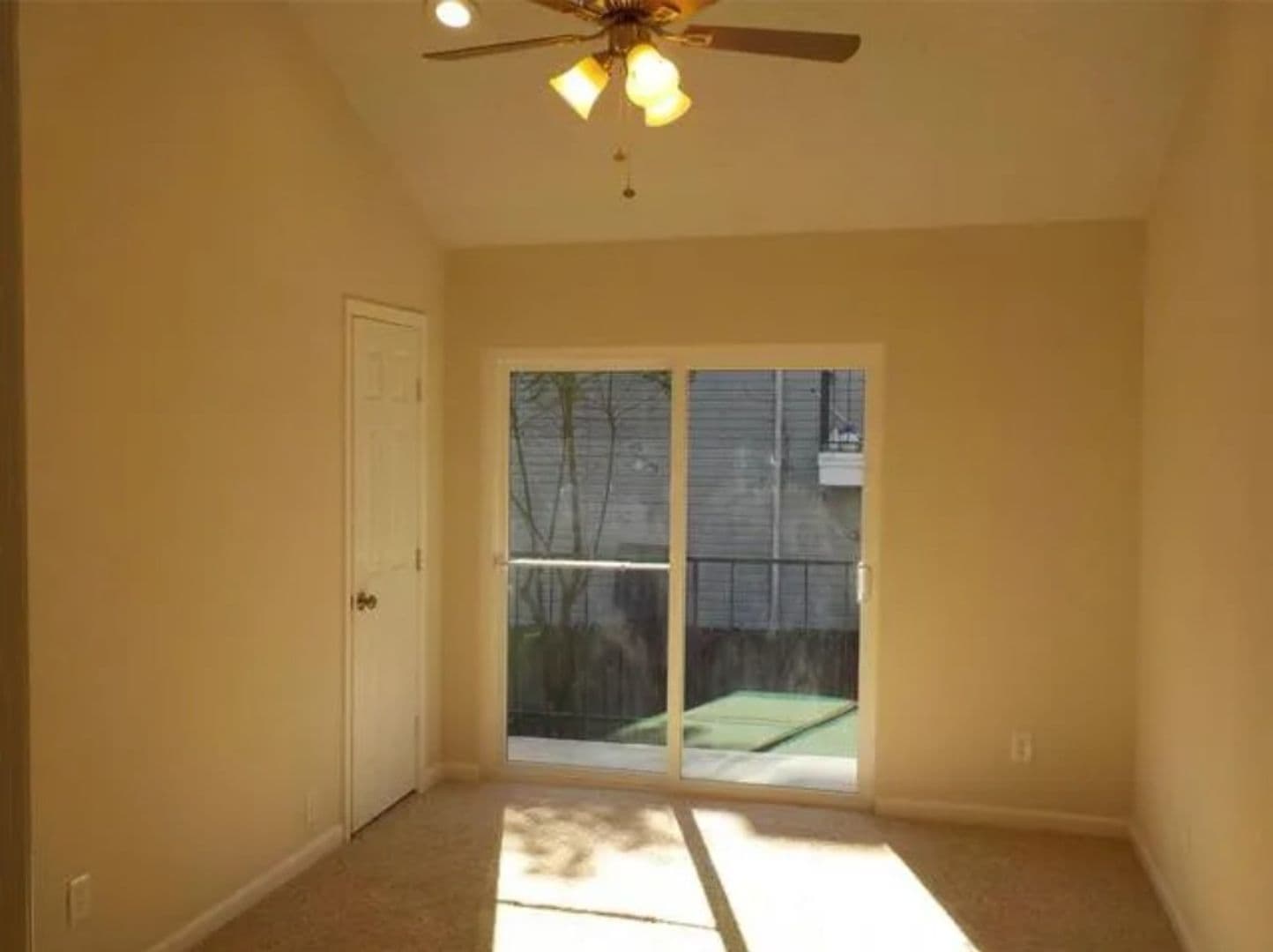 Dallas Apartment: 7152 Fair Oaks Ave