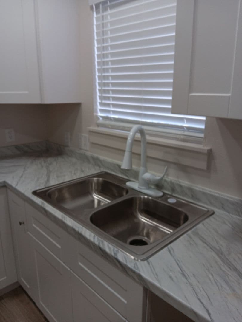 Dallas Apartment: 4821 Gaston