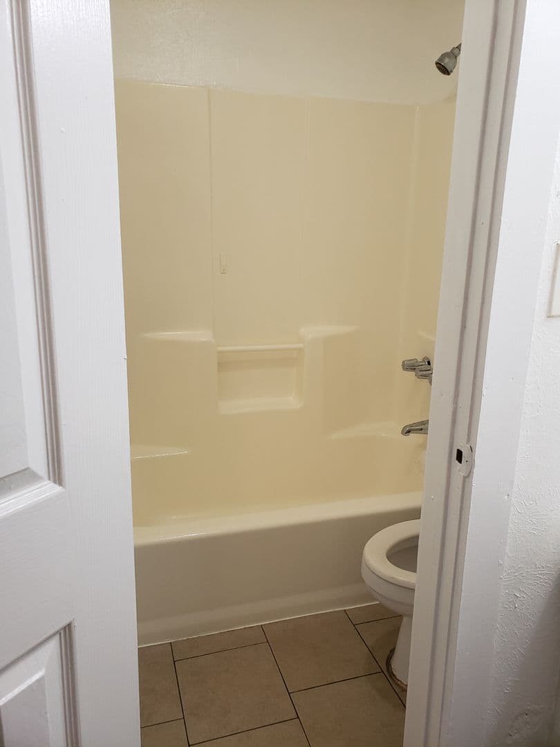 Dallas Apartment: 2916 Ruidosa Ave