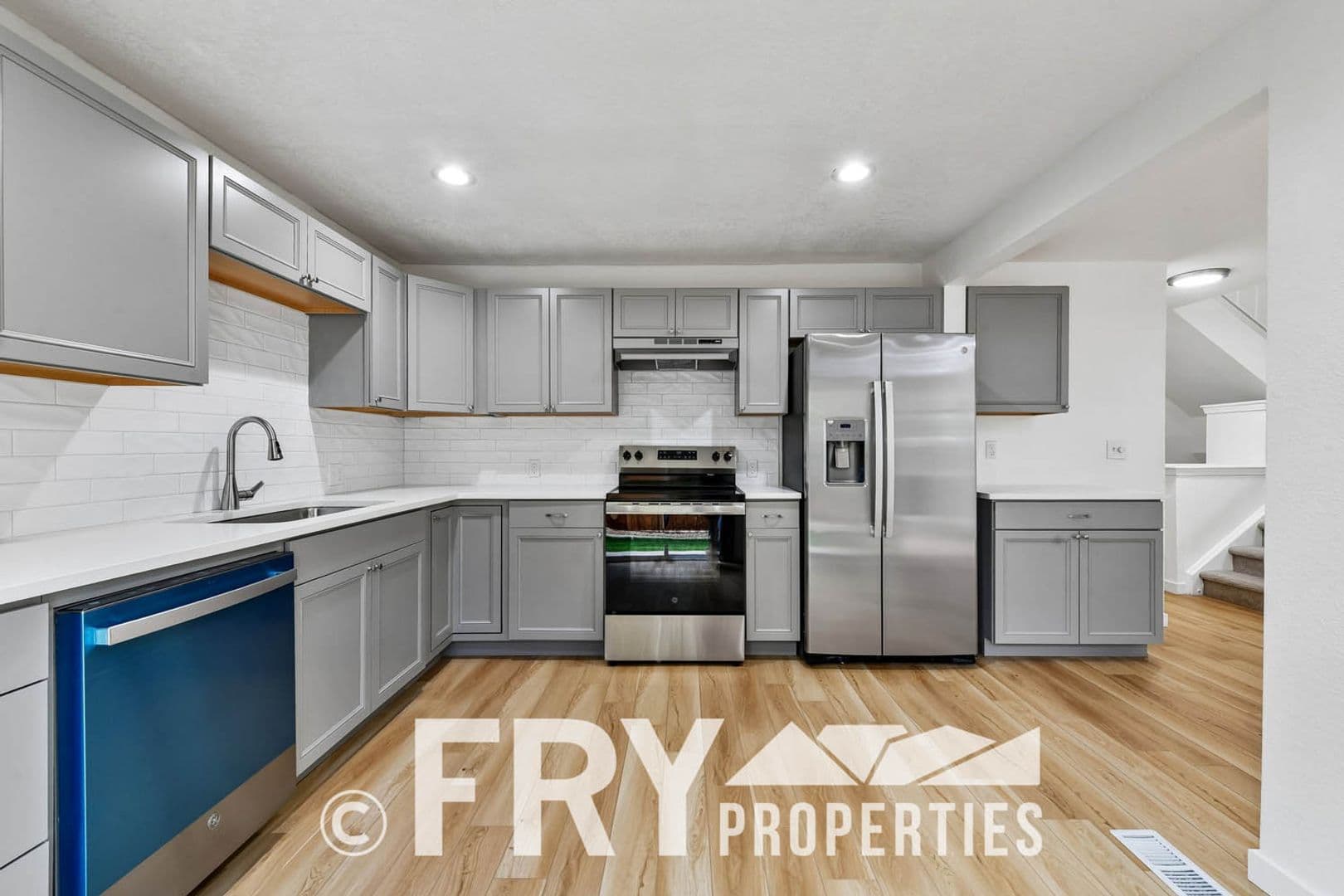 Aurora House: 14313 E Warren Place