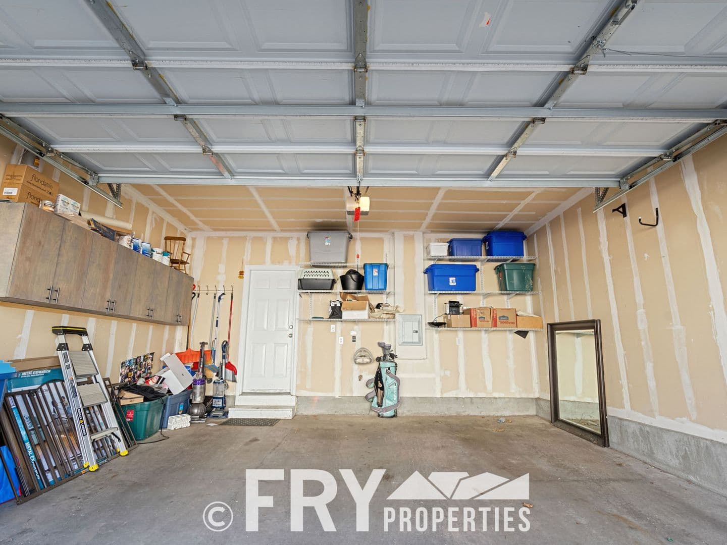 Aurora House: 16108 E Geddes Dr