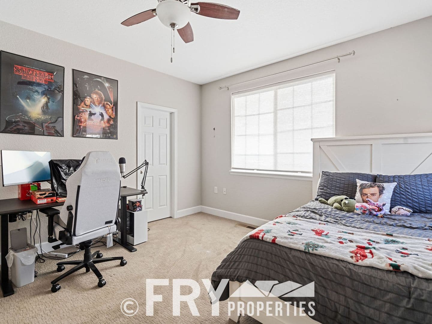 Aurora House: 16108 E Geddes Dr