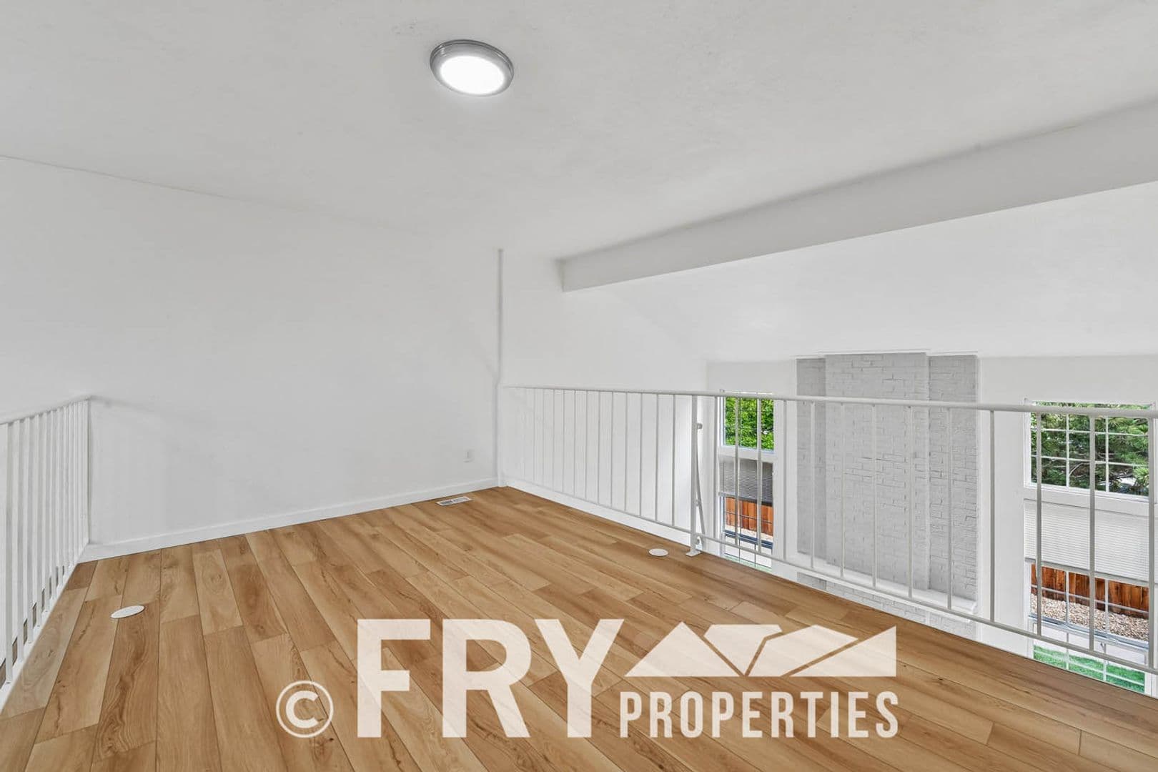 Aurora House: 14313 E Warren Place