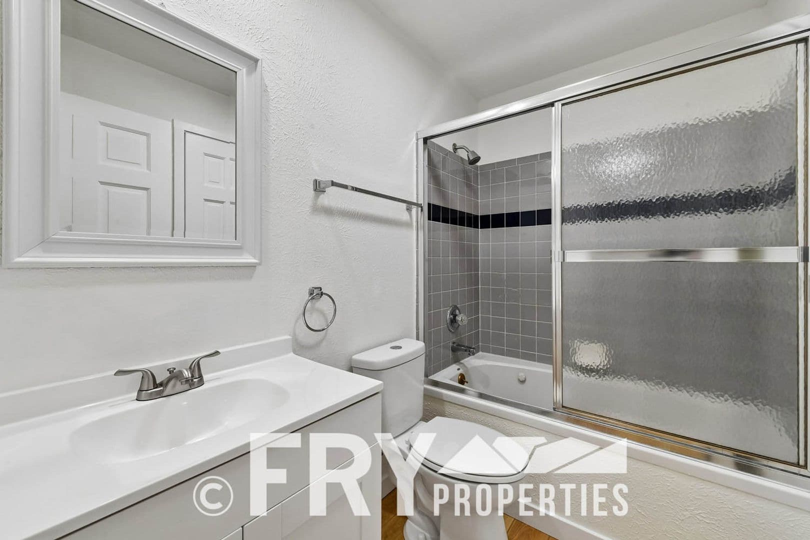 Aurora House: 14313 E Warren Place