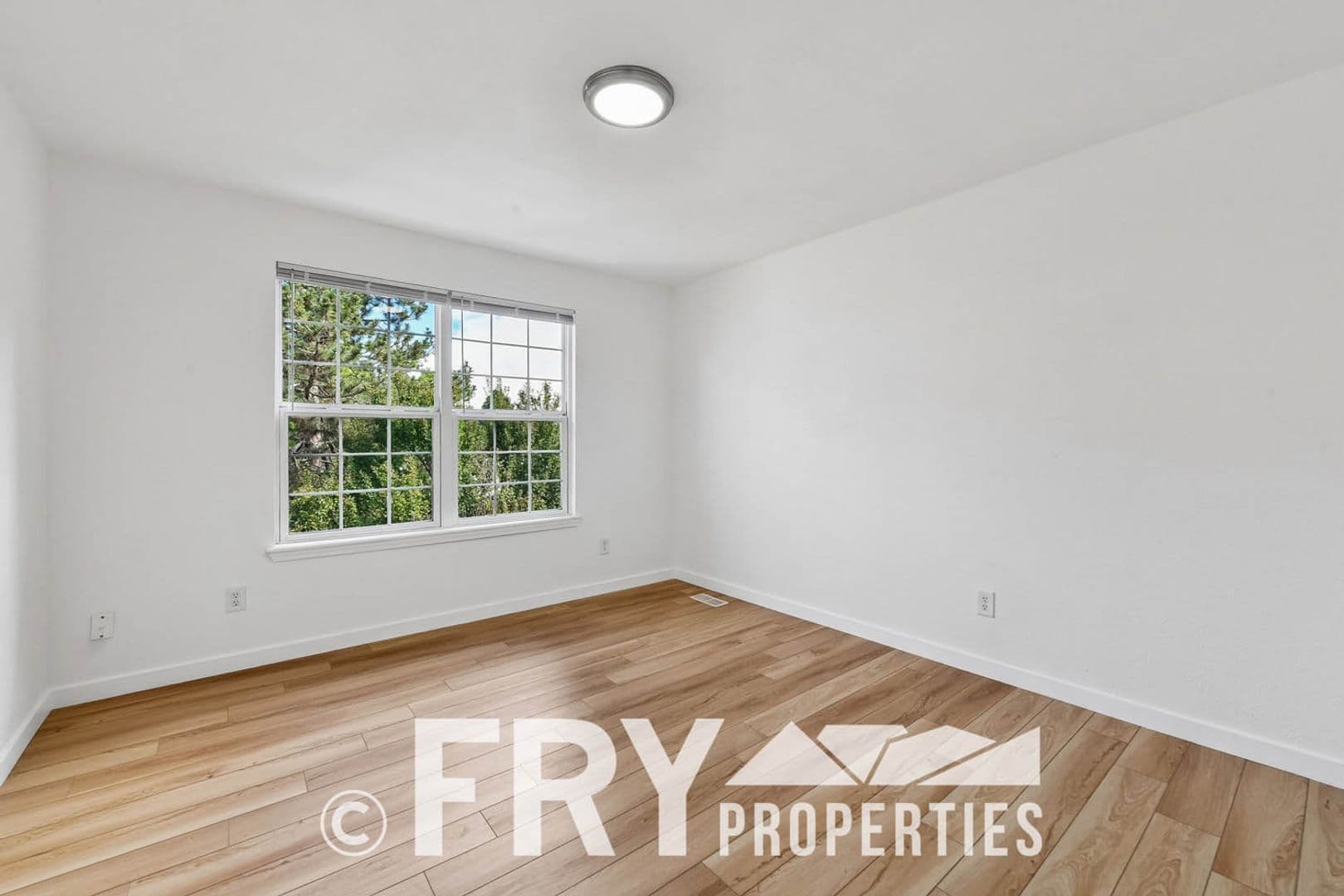 Aurora House: 14313 E Warren Place