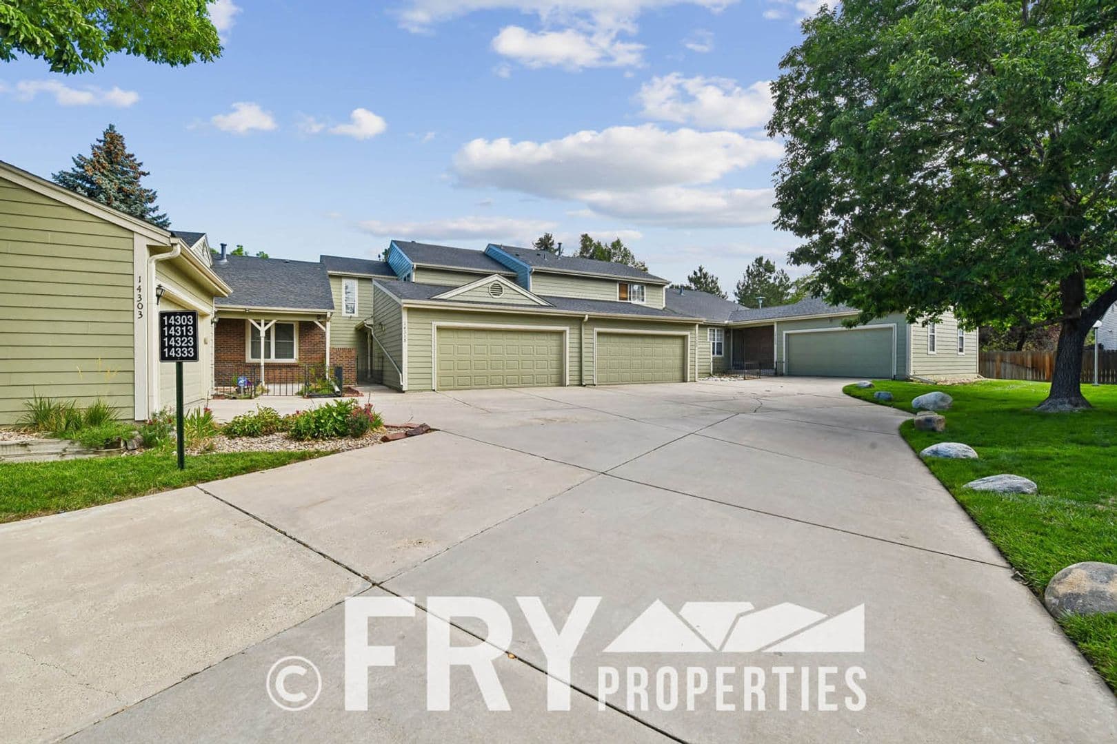 Aurora House: 14313 E Warren Place
