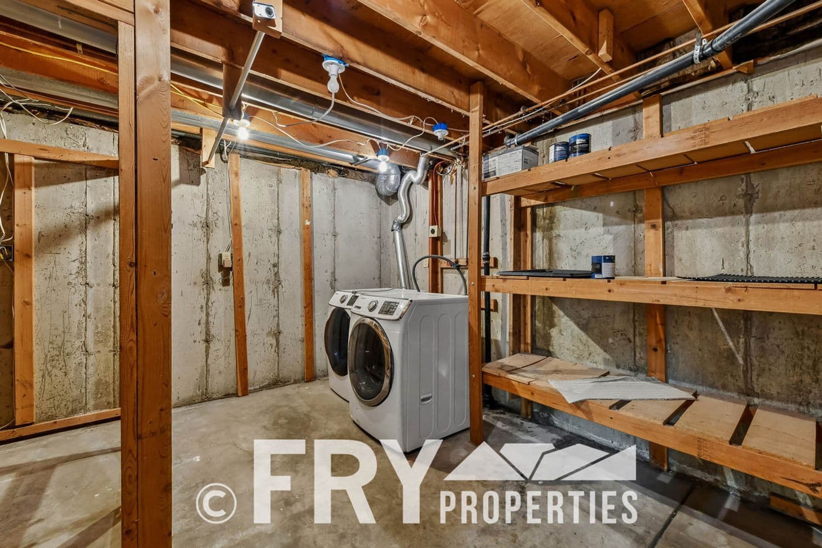 Aurora House: 14313 E Warren Place
