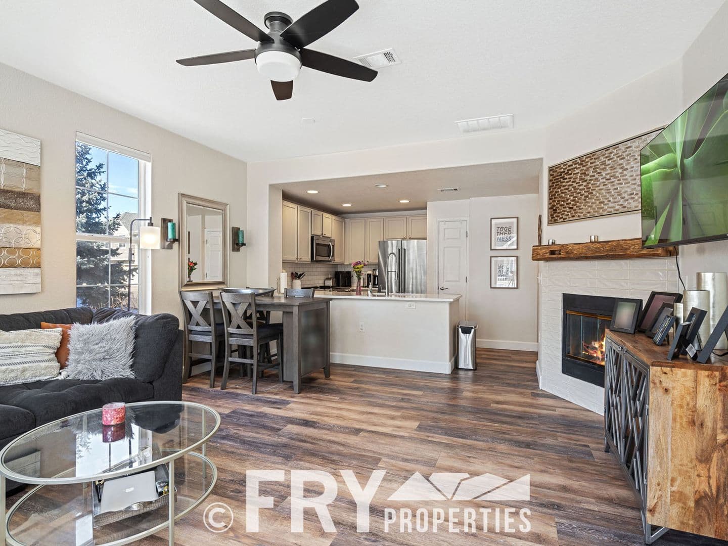 Aurora House: 16108 E Geddes Dr