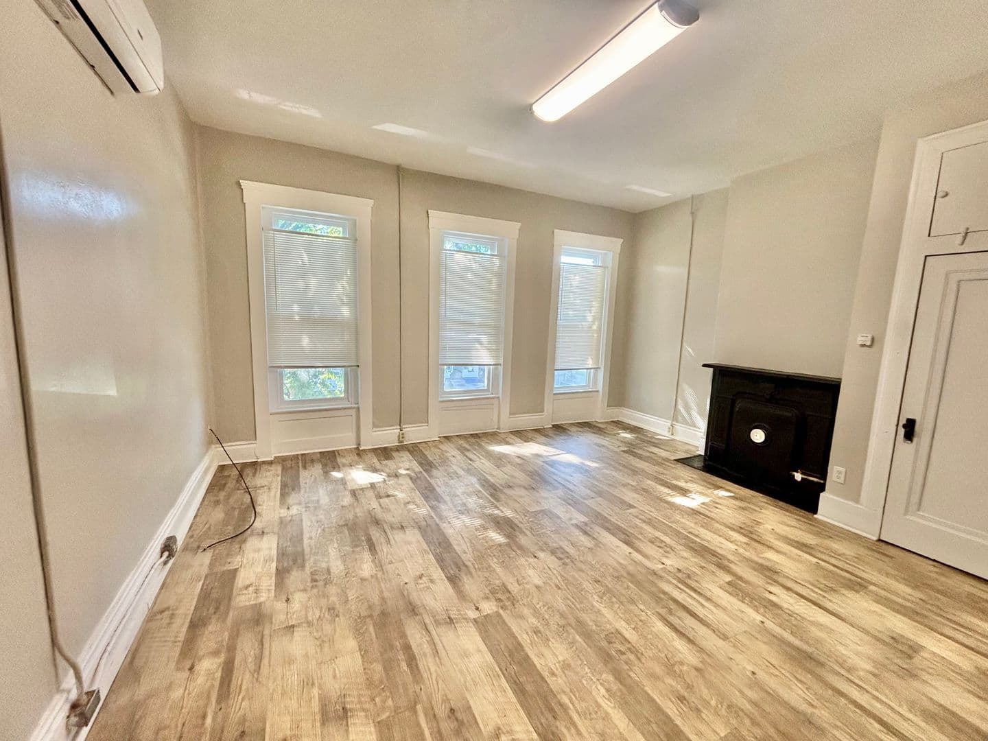 Louisville Apartment: 524 N 26th St
