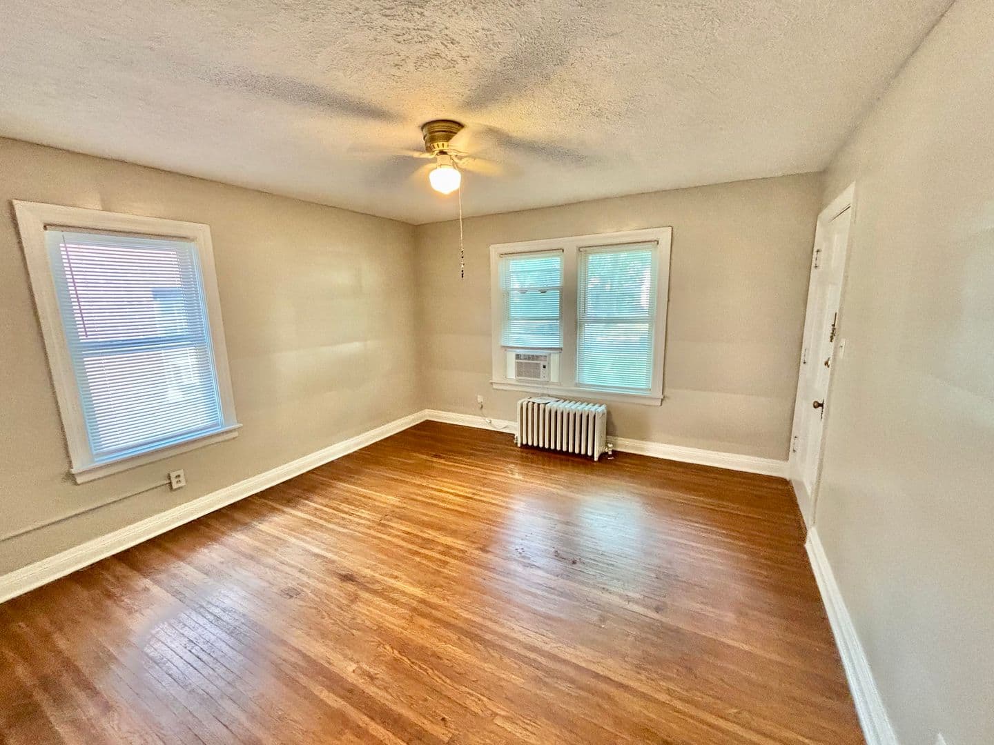 Louisville Apartment: 4306 Southern Pkwy