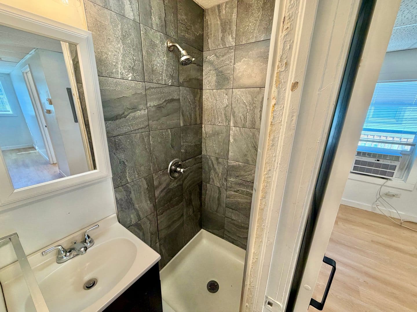 Louisville Apartment: 2802 Rodman St
