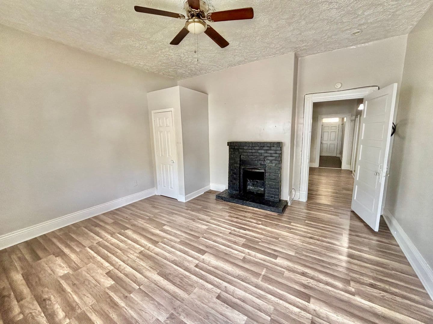 Louisville House: 2612 Hale Ave