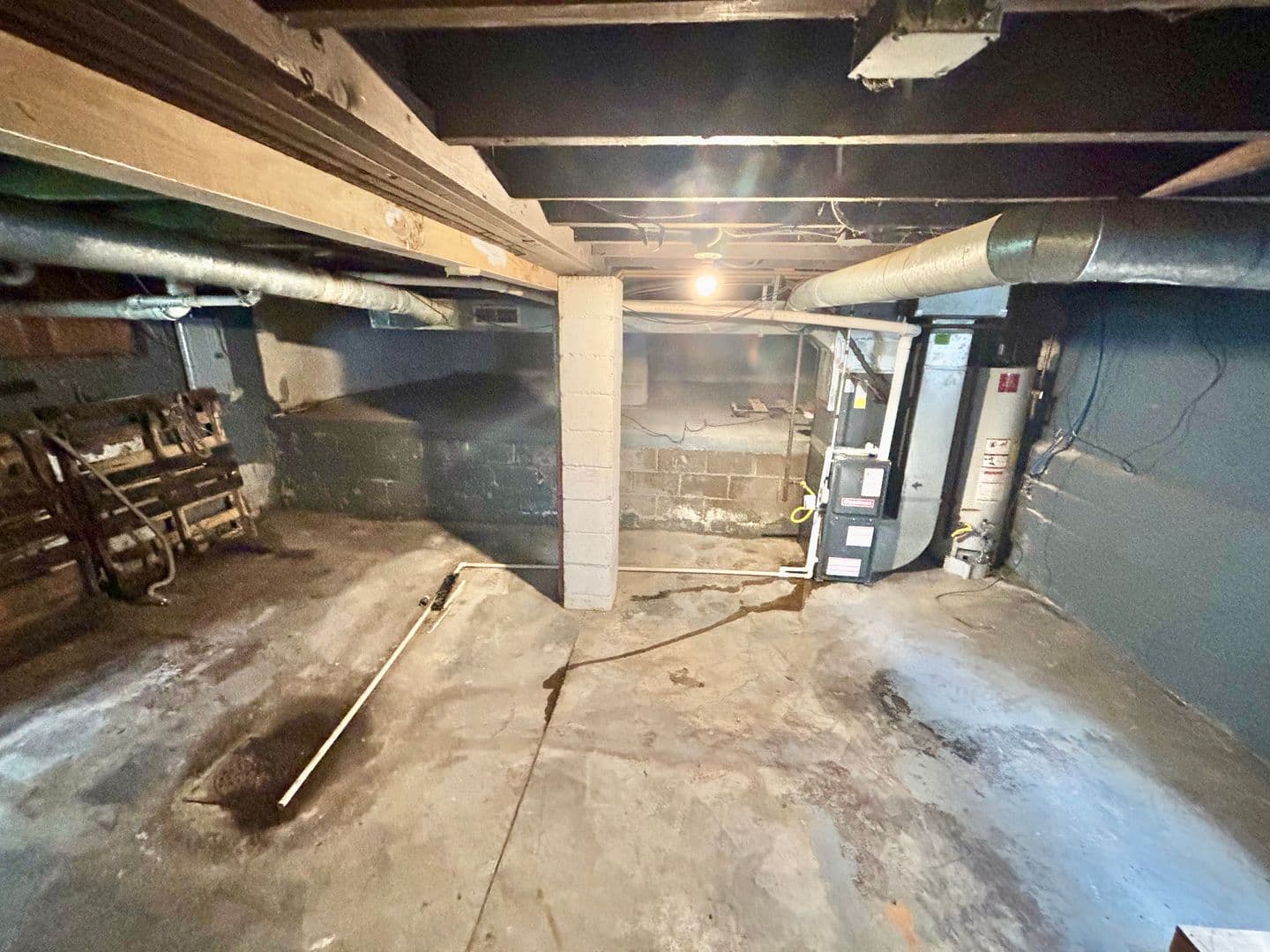 Louisville House: 3911 Larkwood Ave
