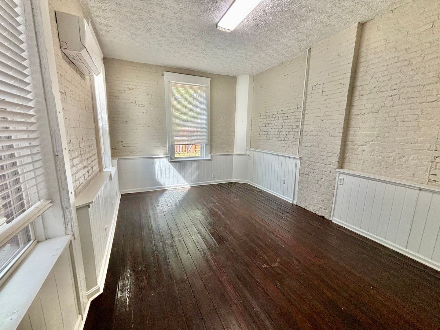 Louisville Apartment: 522 N 26th Street