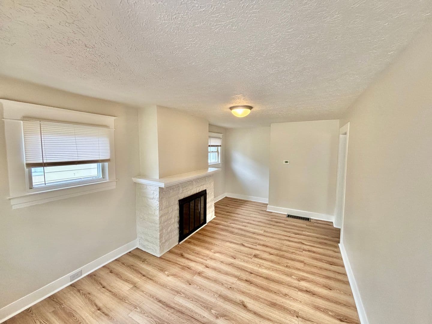 Louisville House: 3911 Larkwood Ave