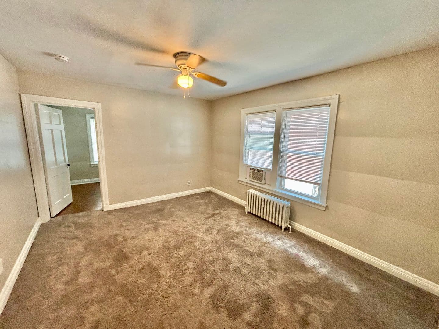 Louisville Apartment: 4306 Southern Pkwy