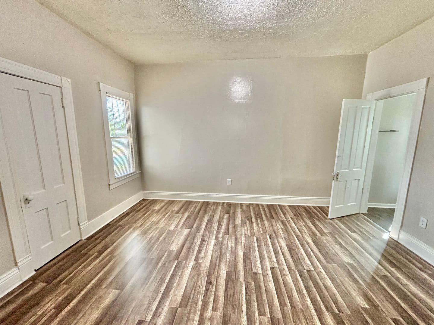 Louisville House: 2612 Hale Ave