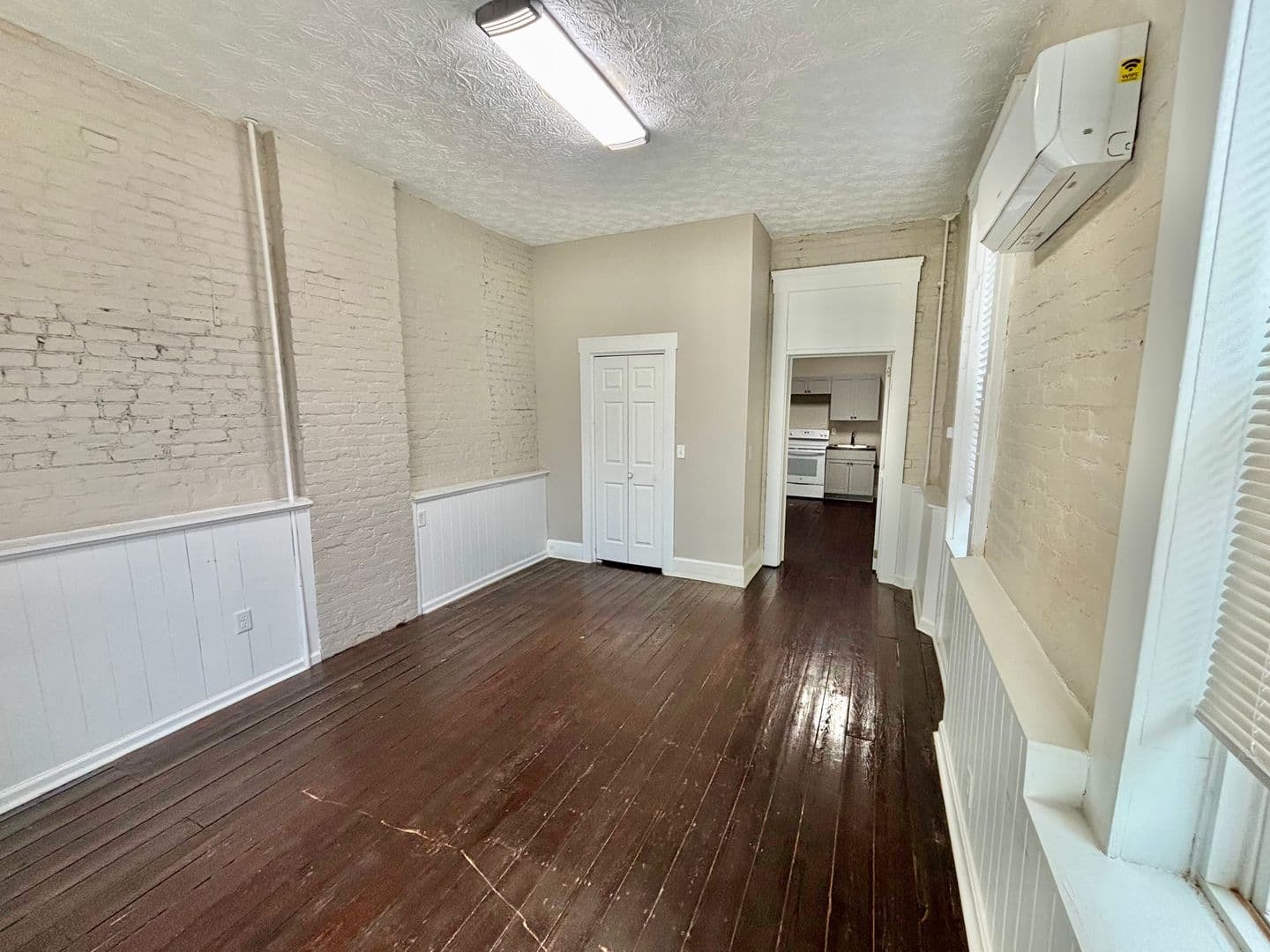 Louisville Apartment: 522 N 26th St
