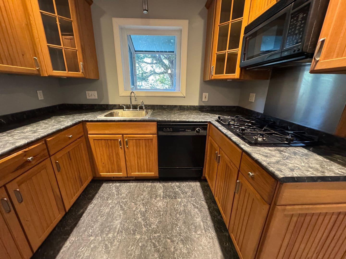 Indianapolis House: 822 N Chester Ave