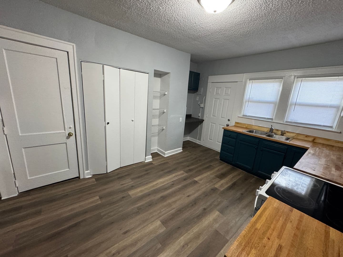 Indianapolis House: 17 S Colorado Ave