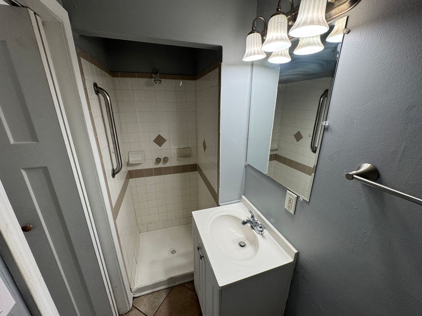 Indianapolis House: 1747 Asbury St