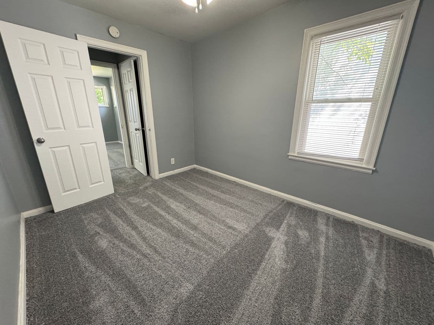 Indianapolis House: 1952 Wallace Ave