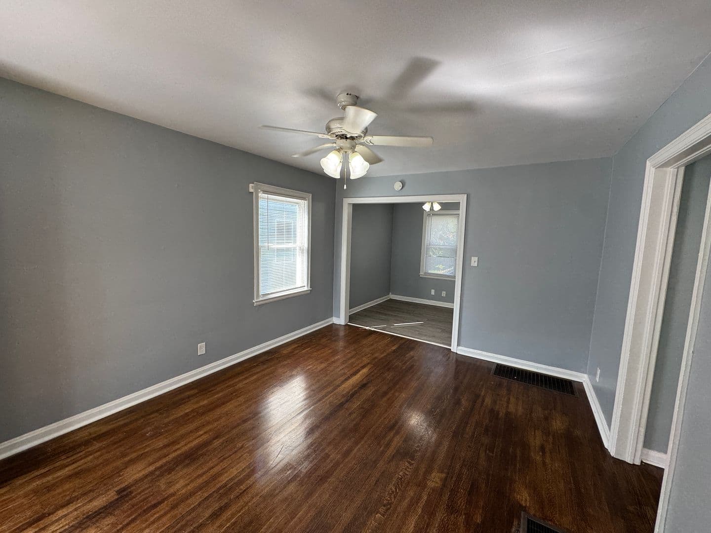 Indianapolis House: 1952 Wallace Ave