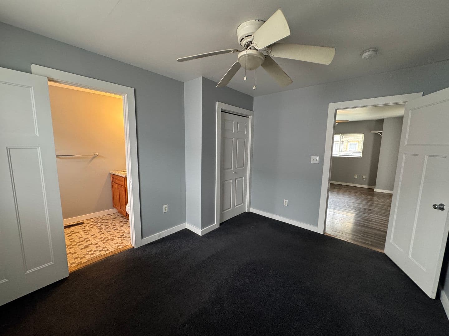 Indianapolis House: 119 W 39th St