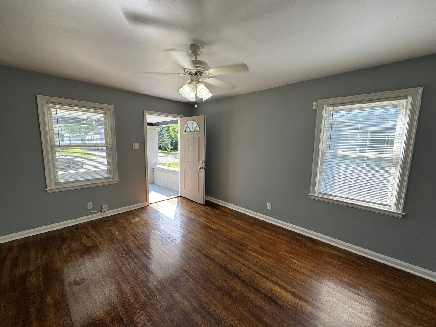 Indianapolis House: 1952 Wallace Ave