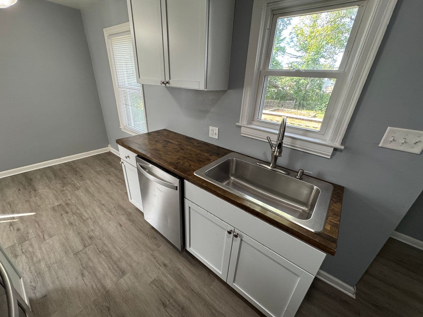 Indianapolis House: 1952 Wallace Ave