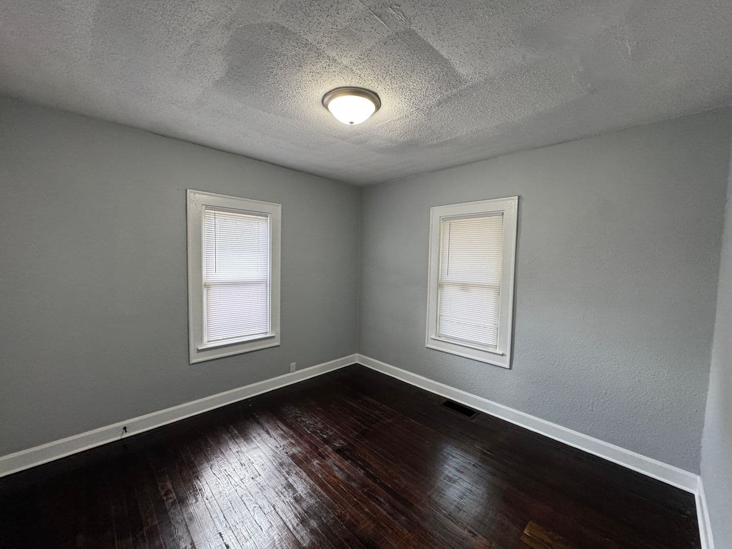 Indianapolis House: 17 S Colorado Ave