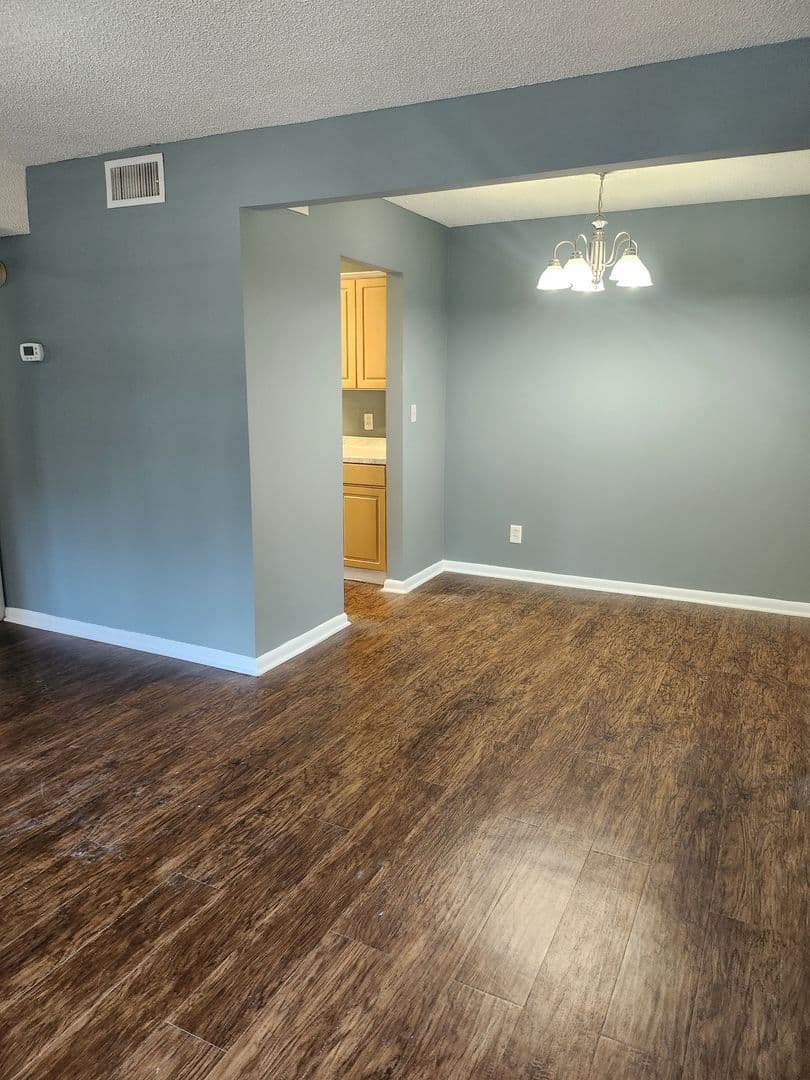 WALTERBORO Apartment: 831 SNIDERS HWY