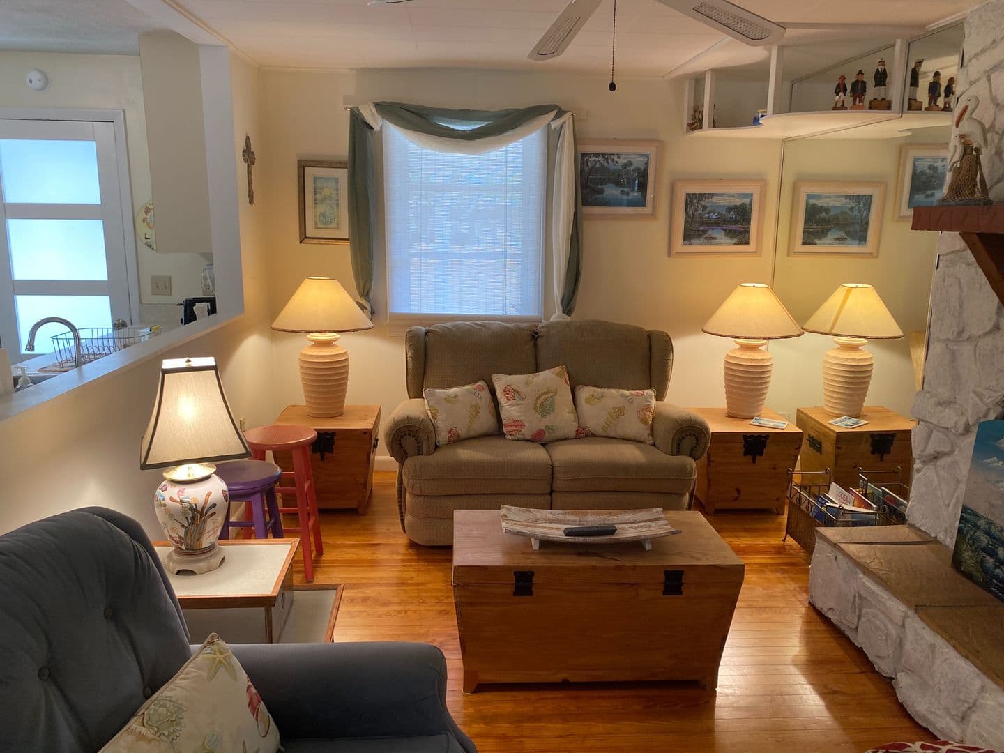 Nokomis House: 908 Albee Rd - Nokomis Beachy Bungalow