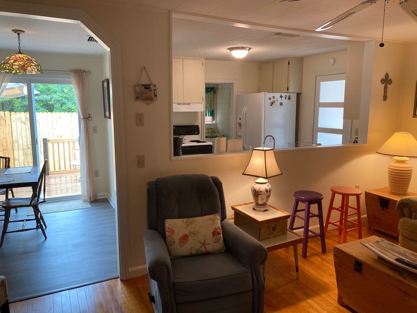 Nokomis House: 908 Albee Rd - Nokomis Beachy Bungalow
