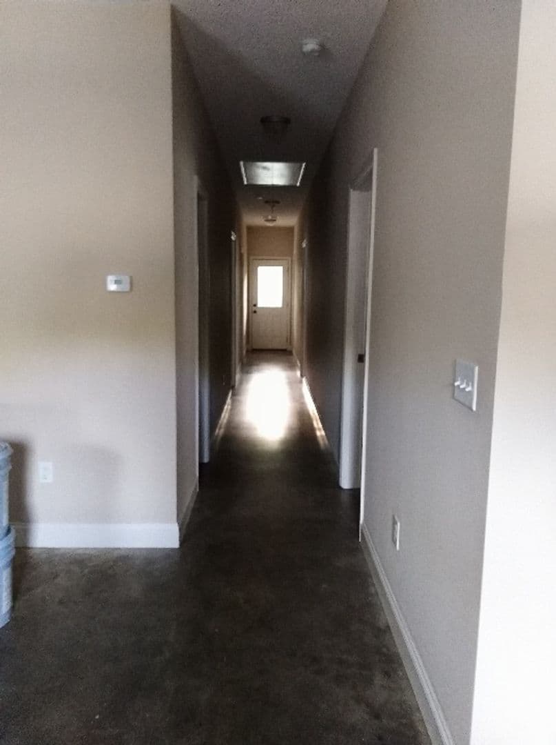 Oxford House: 408 Shady Park Cove