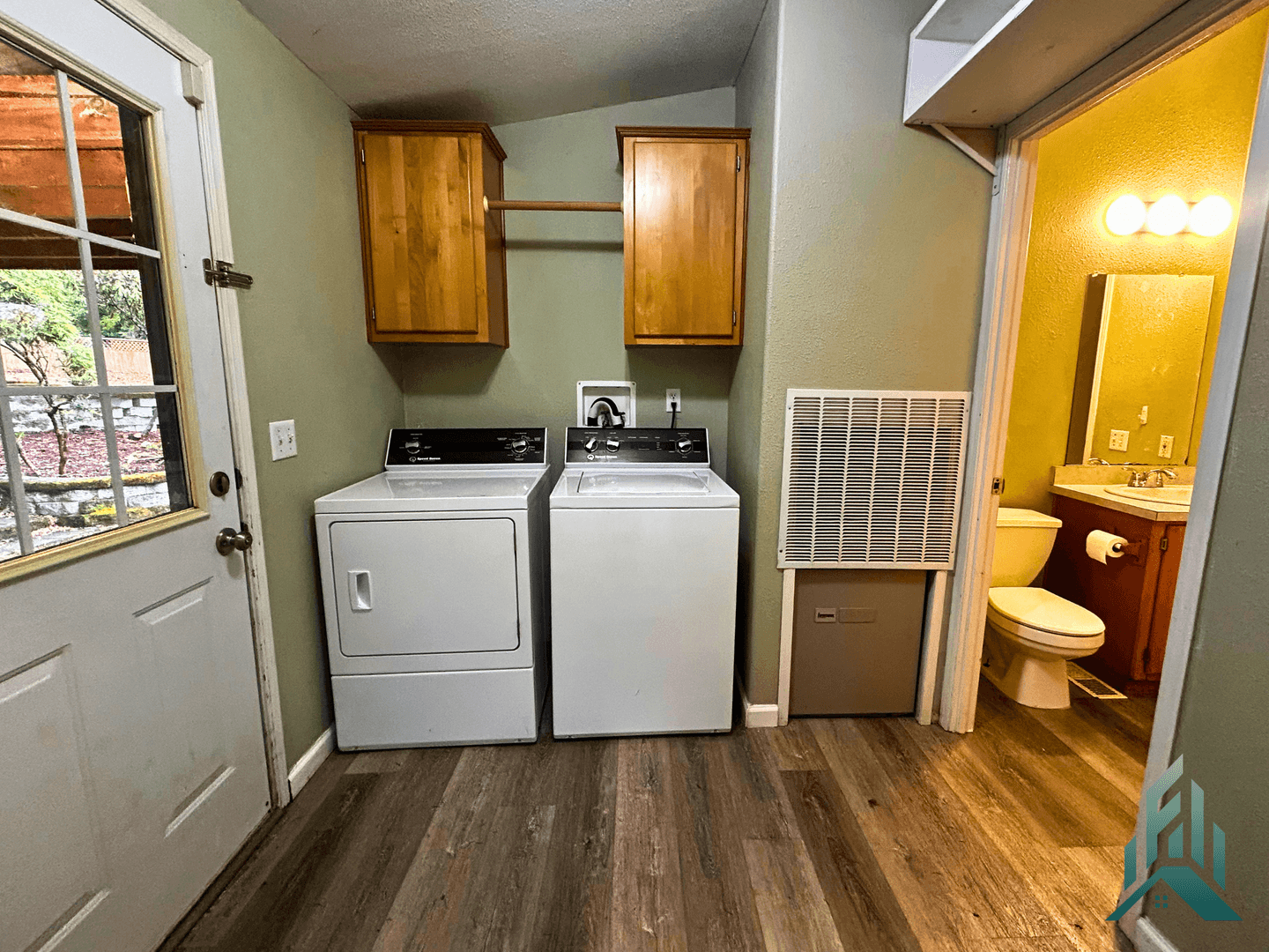 Corvallis Apartment: 640 Southeast Crystal Lake Drive