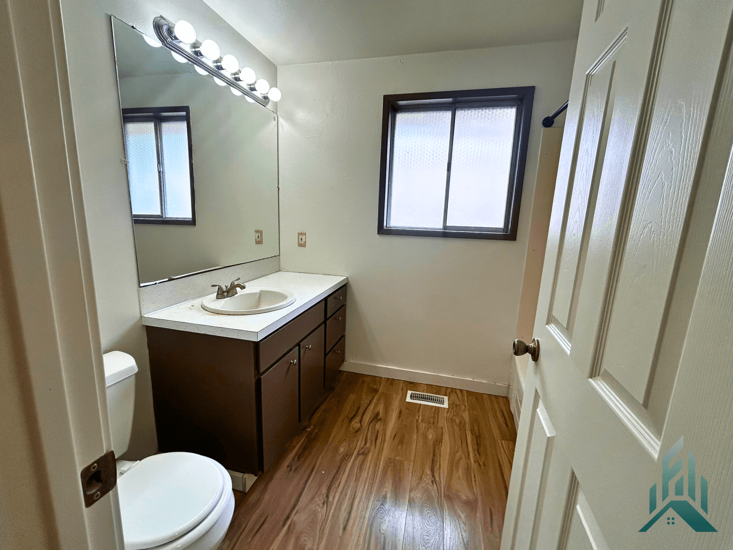 Albany House: 1309 31st Avenue SE