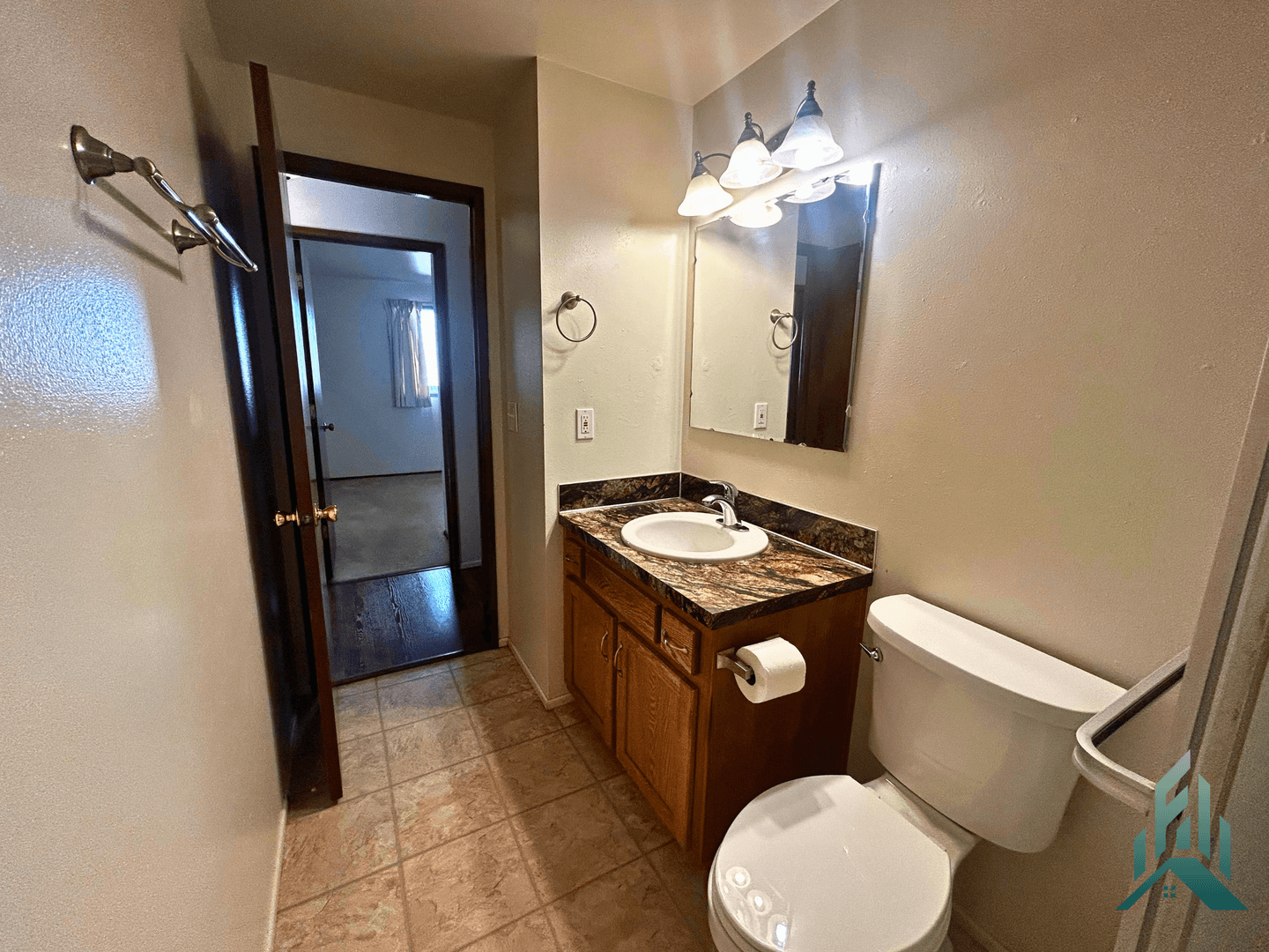 Philomath Apartment: 229-231 N 10th St.