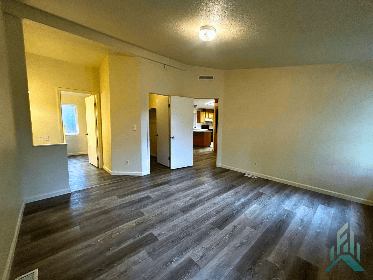 Corvallis Apartment: 640 Southeast Crystal Lake Drive