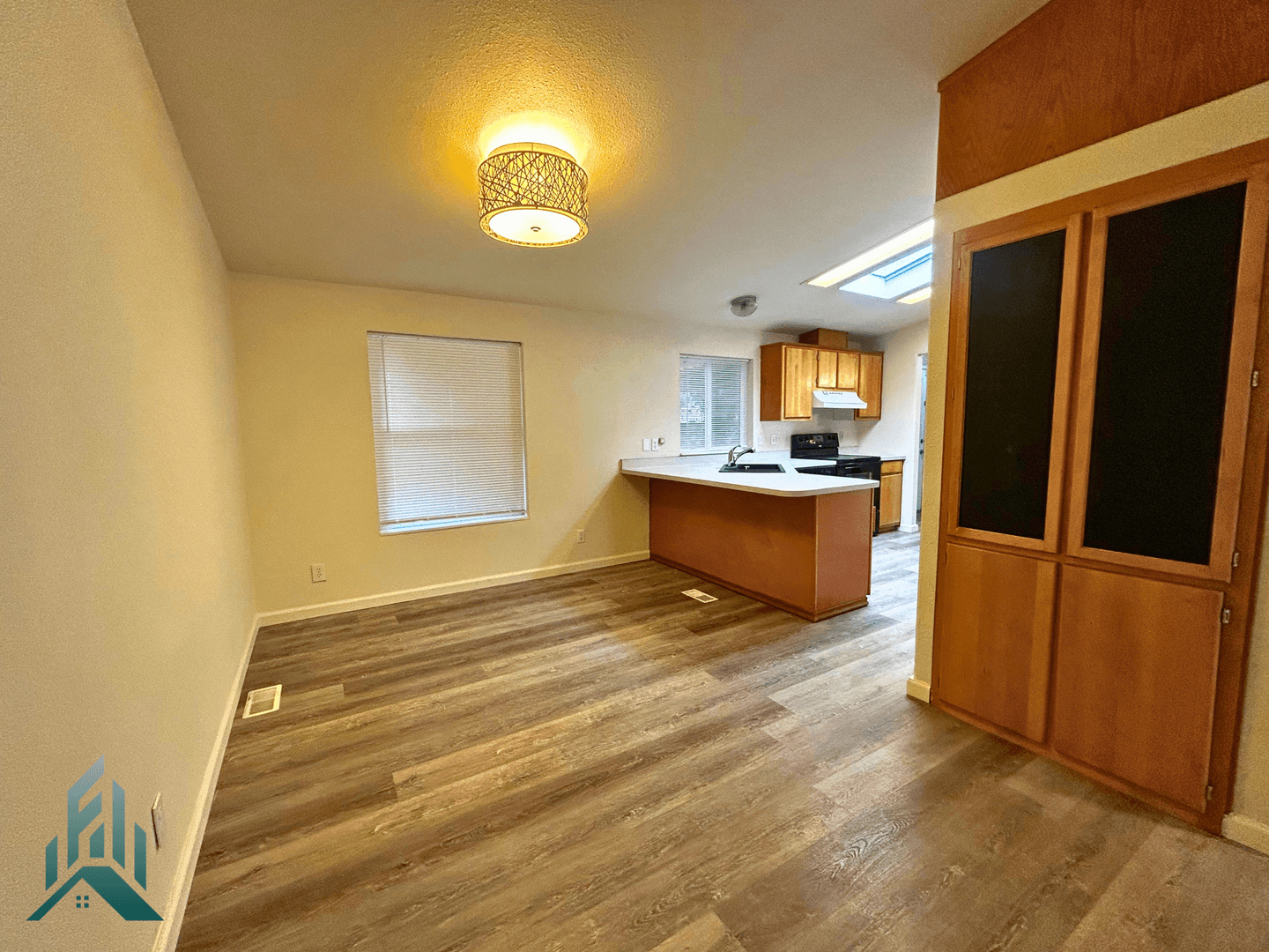 Corvallis Apartment: 640 Southeast Crystal Lake Drive