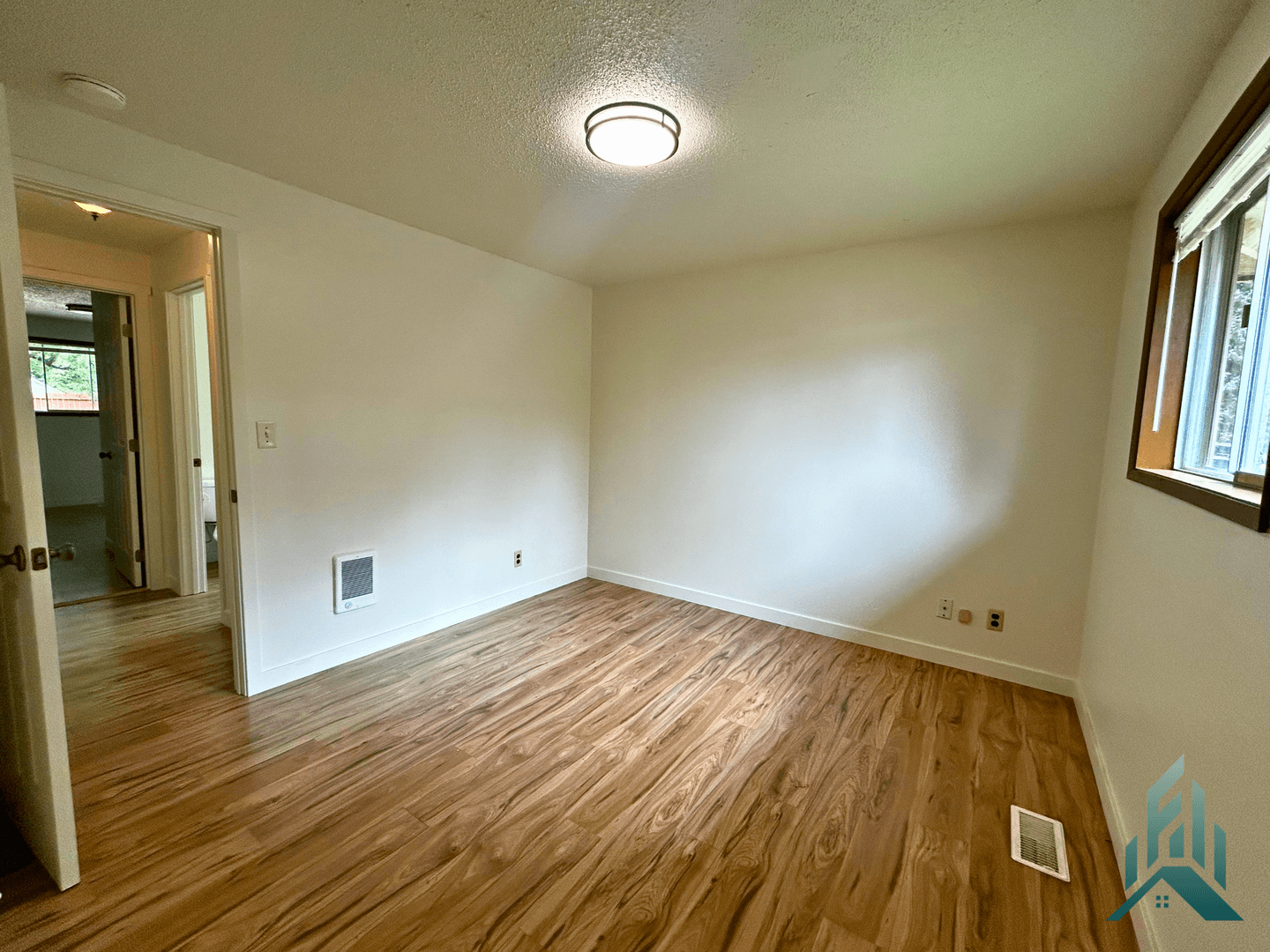 Albany House: 1309 31st Avenue SE