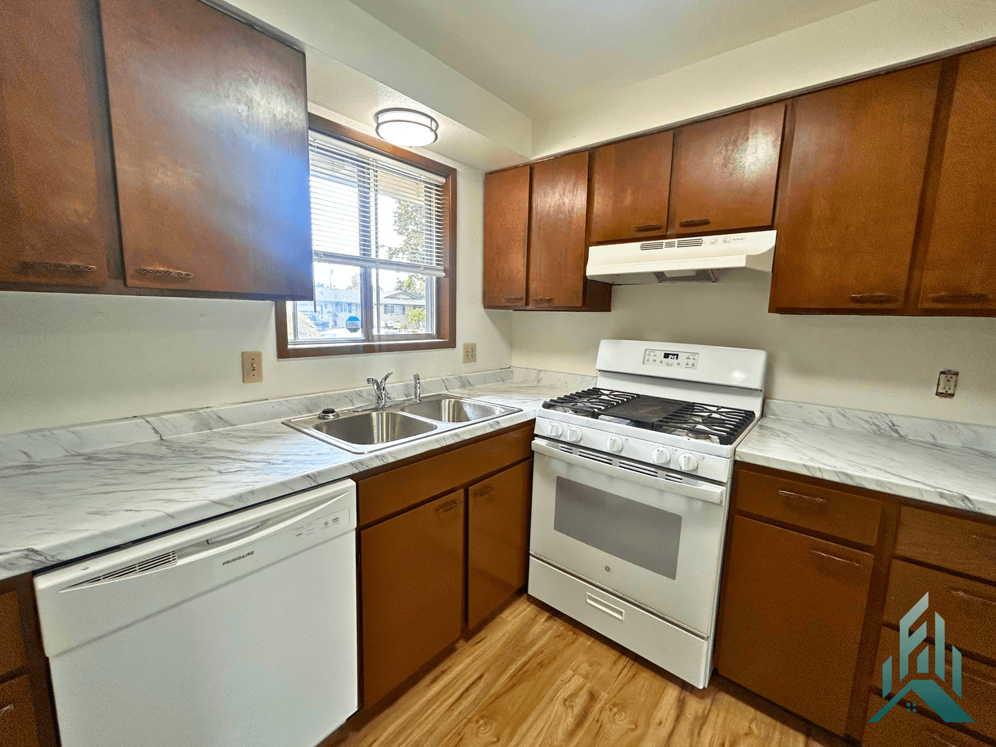 Albany House: 1309 31st Avenue SE