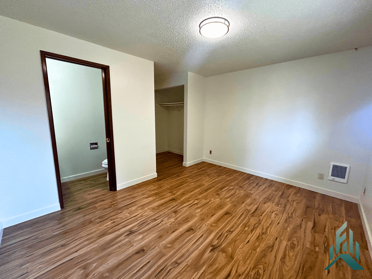Albany House: 1309 31st Avenue SE