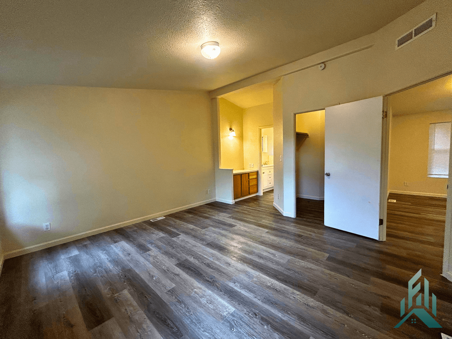 Corvallis Apartment: 640 SE Crystal Lake Drive