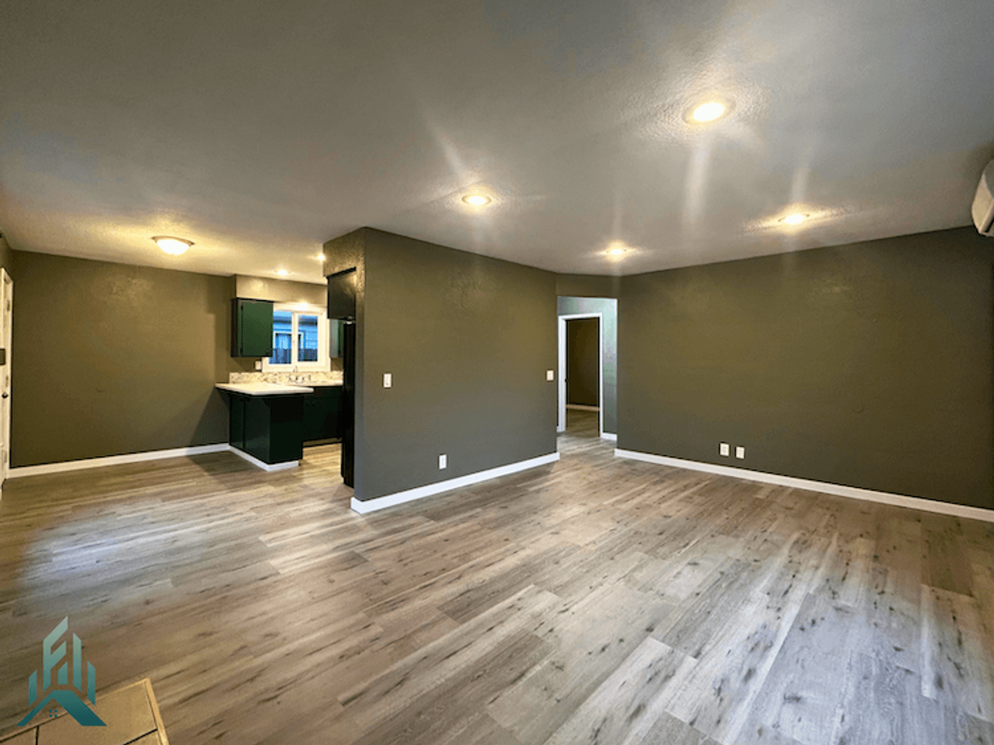 Albany Apartment: 2503 8th Avenue Southeast