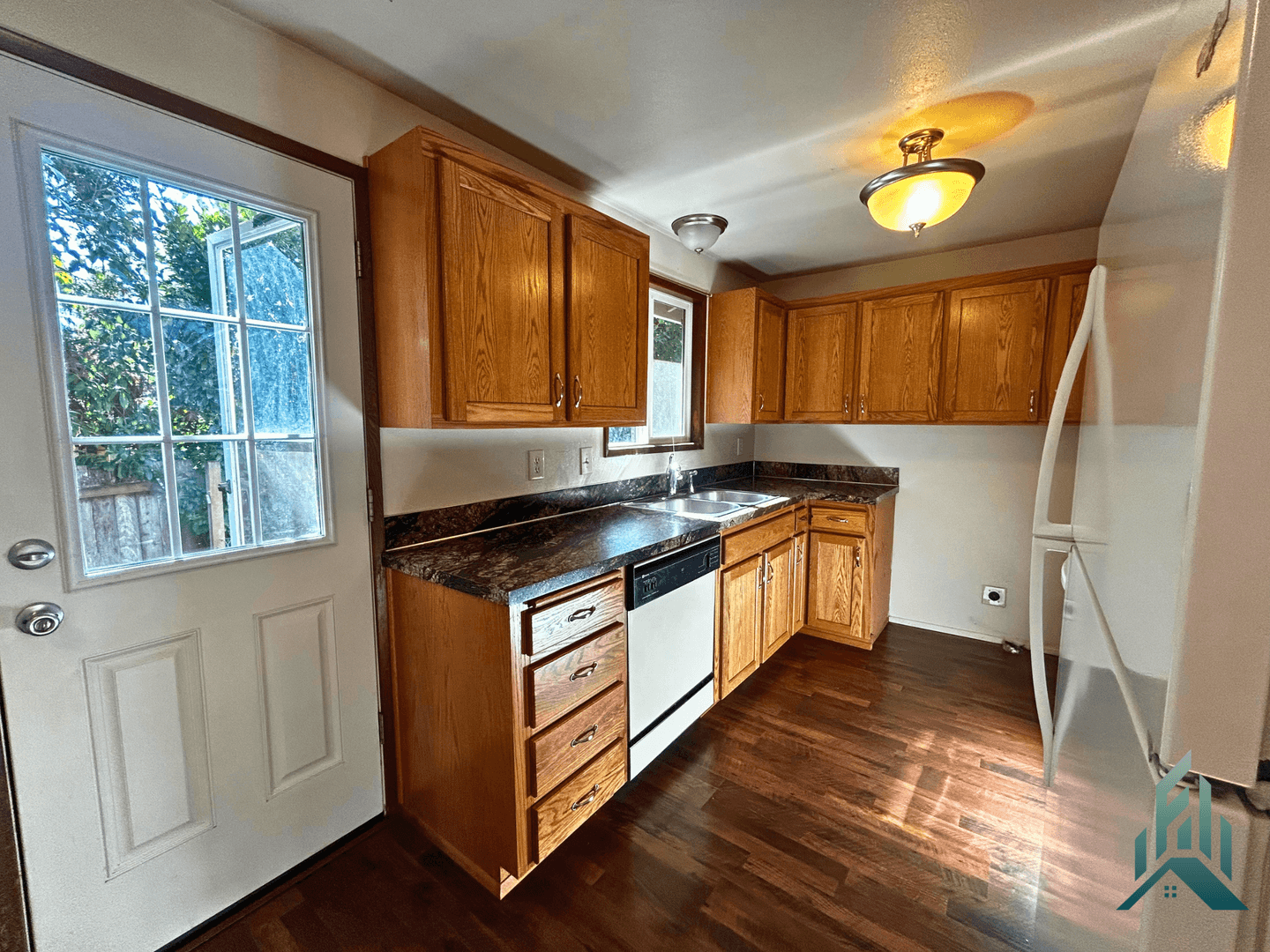 Philomath Apartment: 229-231 N 10th St.