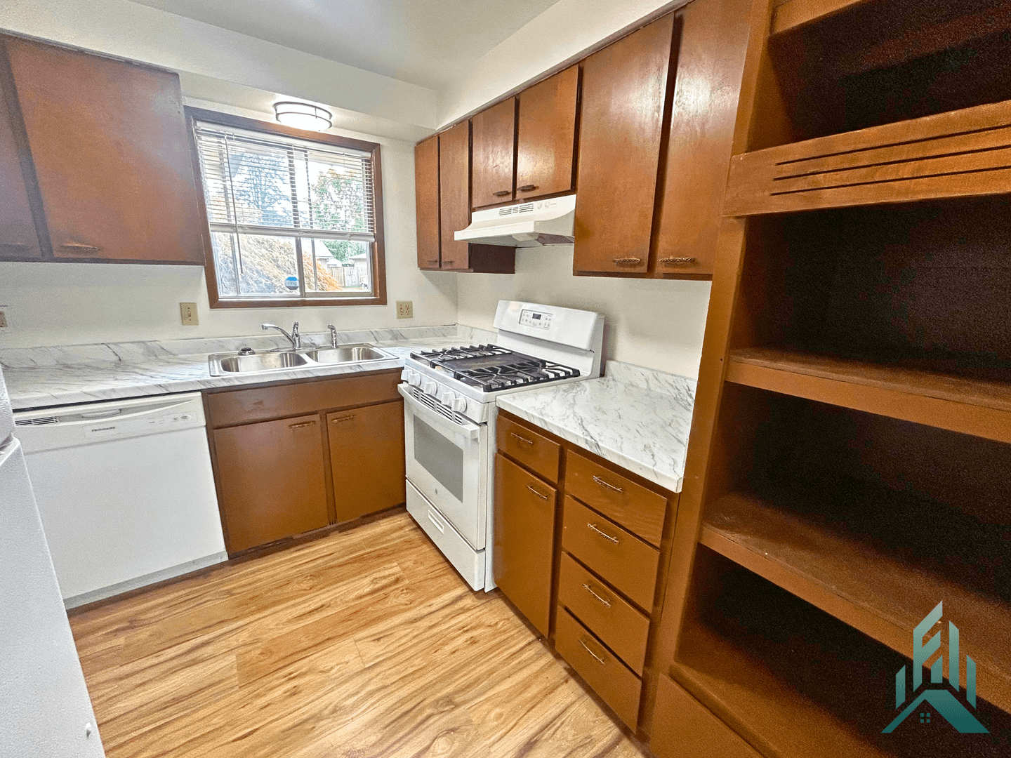 Albany House: 1309 31st Avenue SE