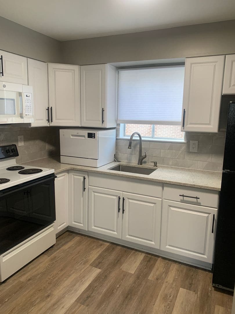 Allentown Apartment: 828 Sherman Street