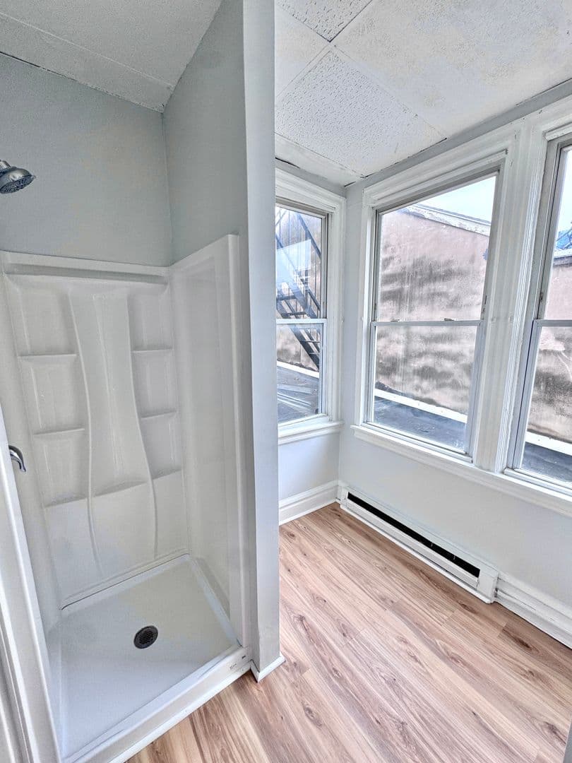 Allentown Apartment: 120-122 N 8th Street