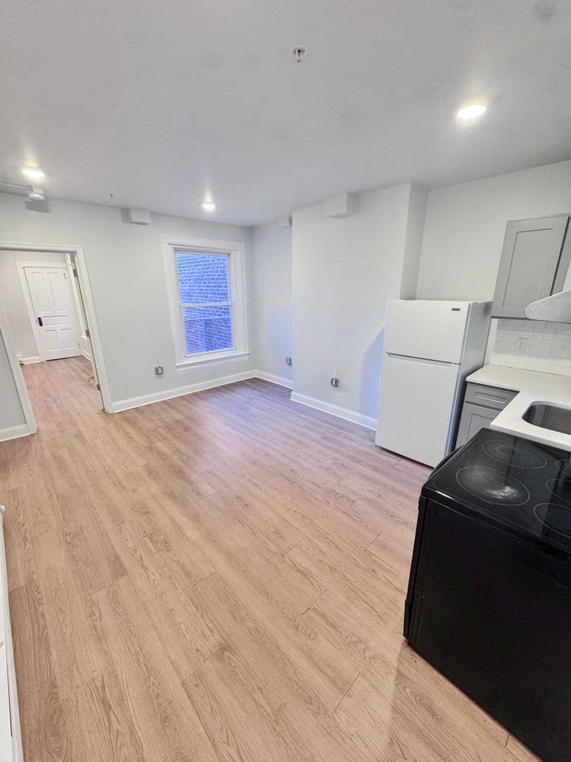 Allentown Apartment: 827-829 W Linden Street